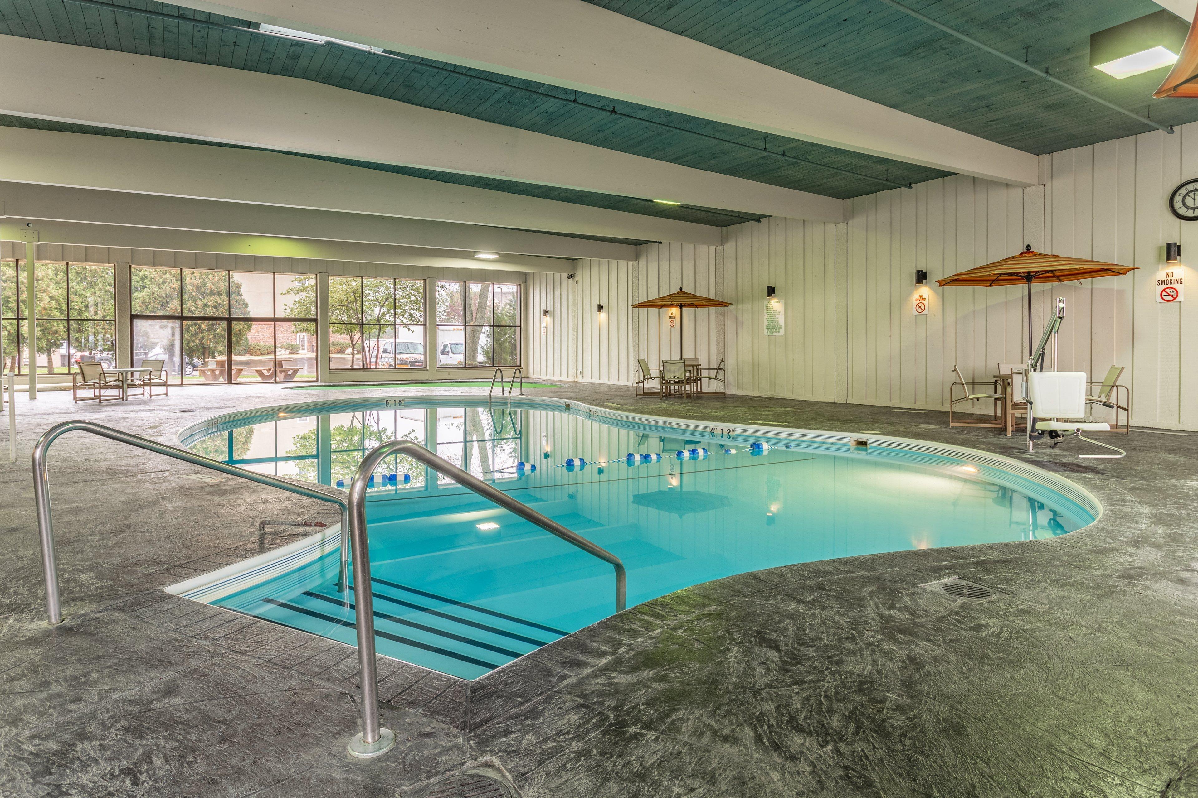 Holiday Inn Rockford By Ihg Экстерьер фото