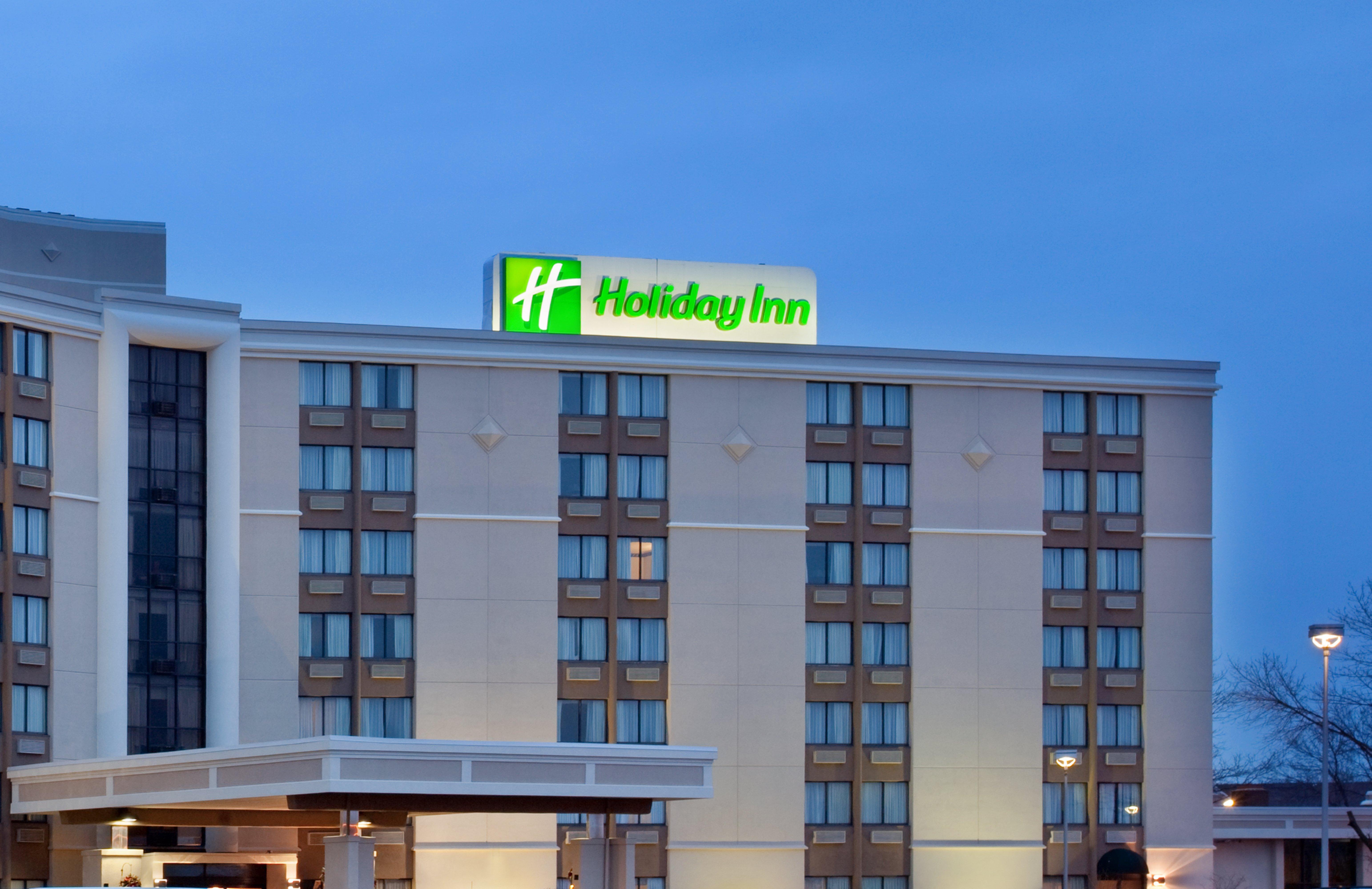 Holiday Inn Rockford, An Ihg Hotel Экстерьер фото