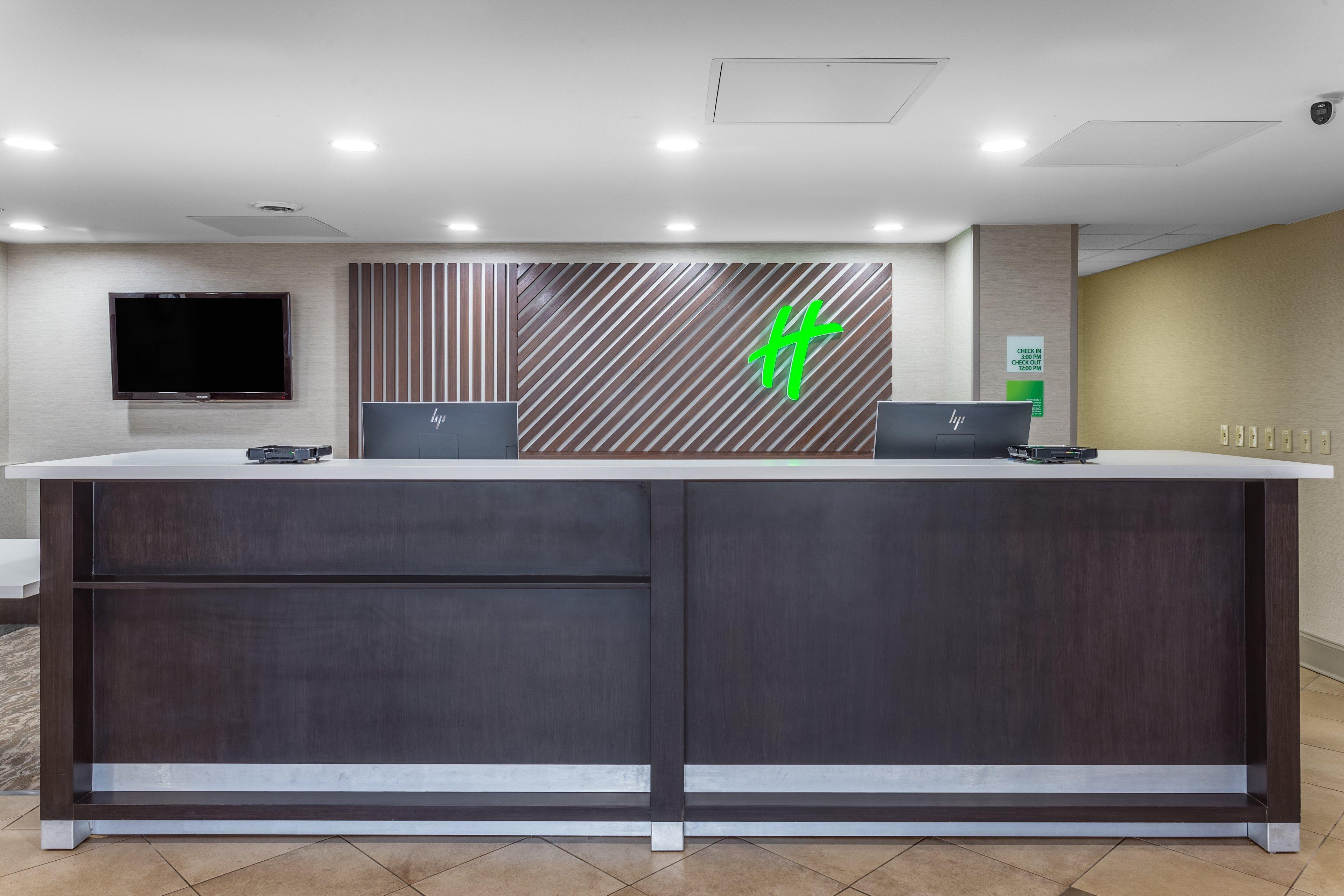 Holiday Inn Rockford By Ihg Экстерьер фото