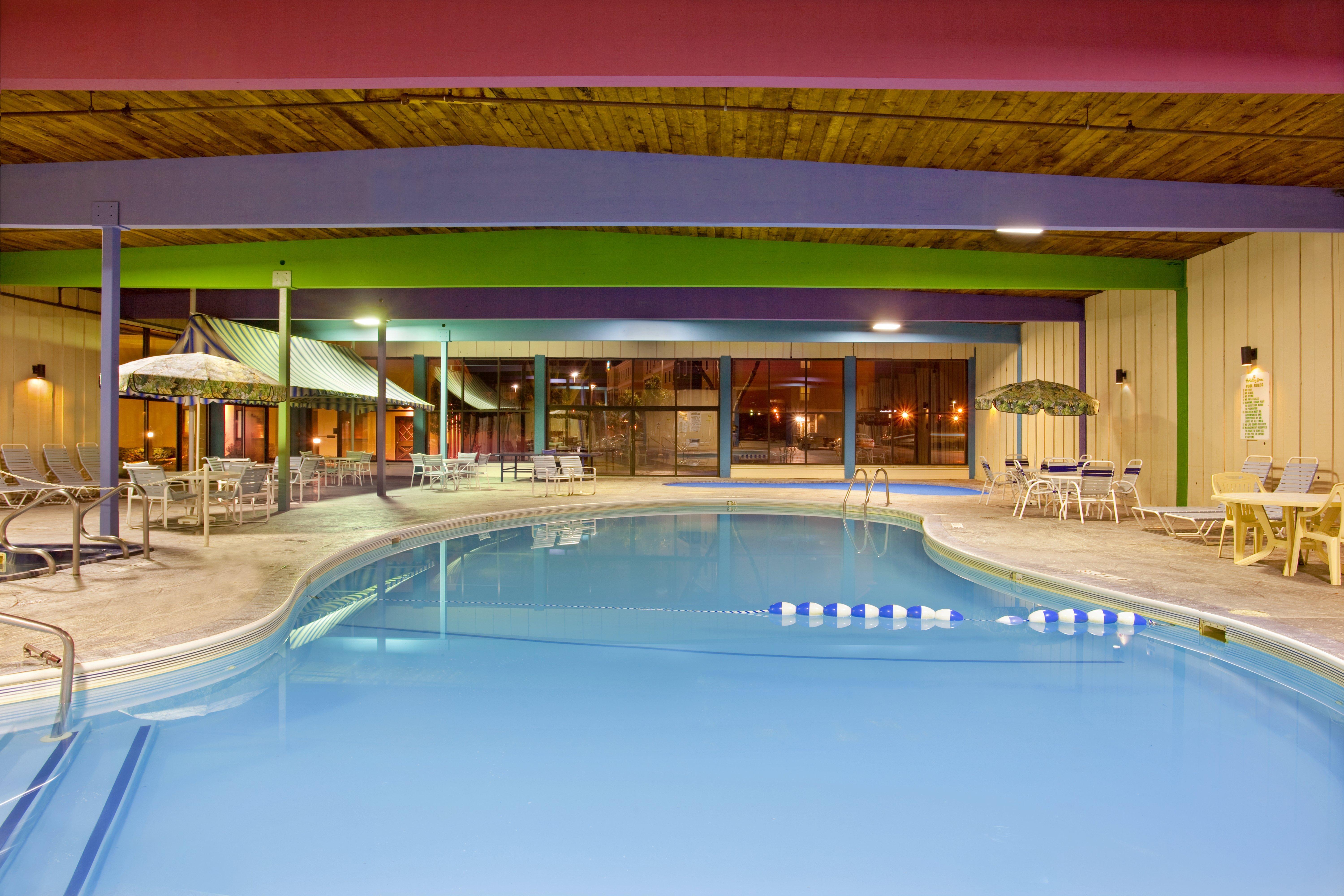 Holiday Inn Rockford, An Ihg Hotel Экстерьер фото