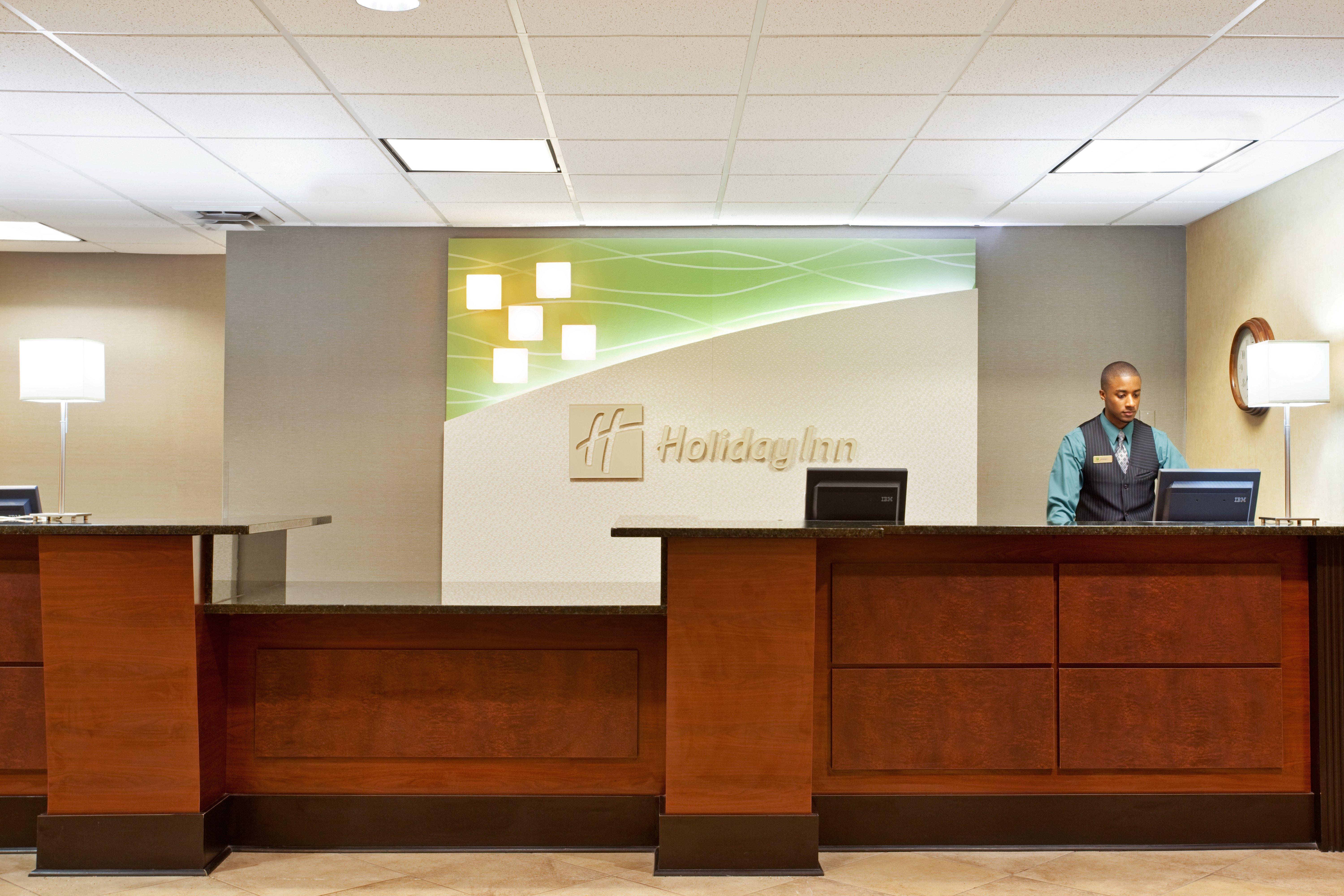 Holiday Inn Rockford By Ihg Экстерьер фото