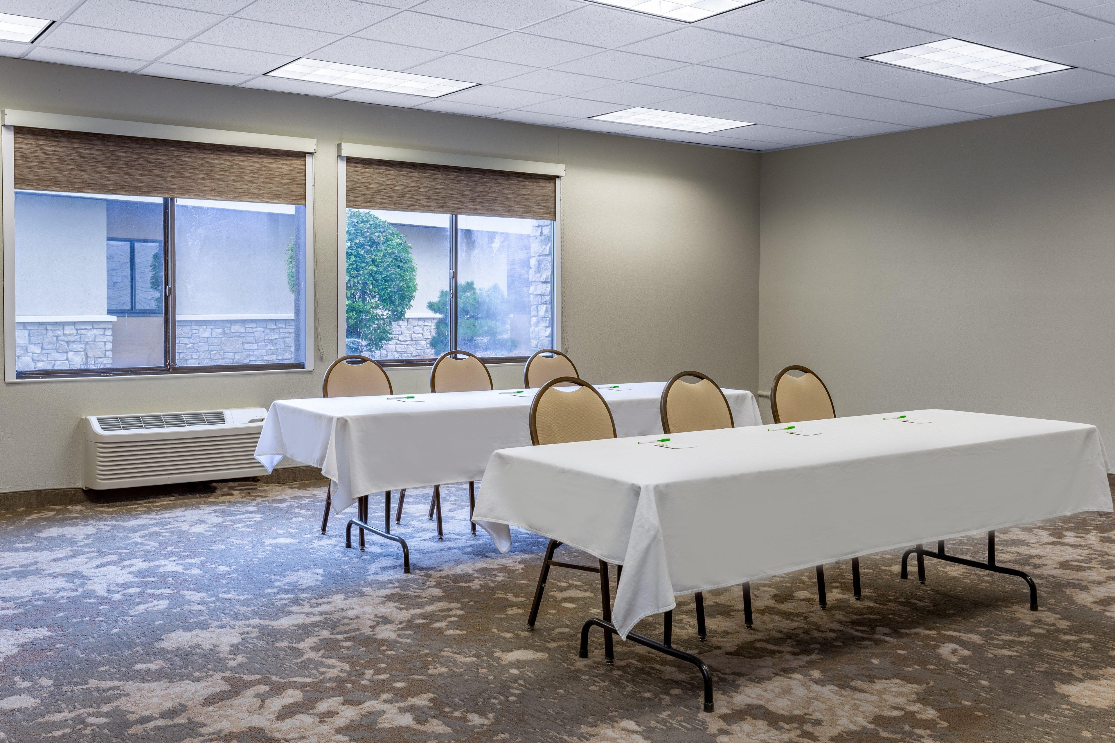 Holiday Inn Rockford By Ihg Экстерьер фото